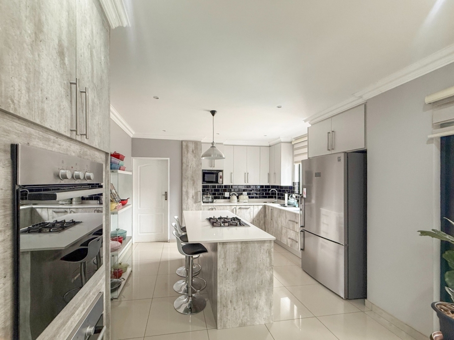 4 Bedroom Property for Sale in Melodie North West